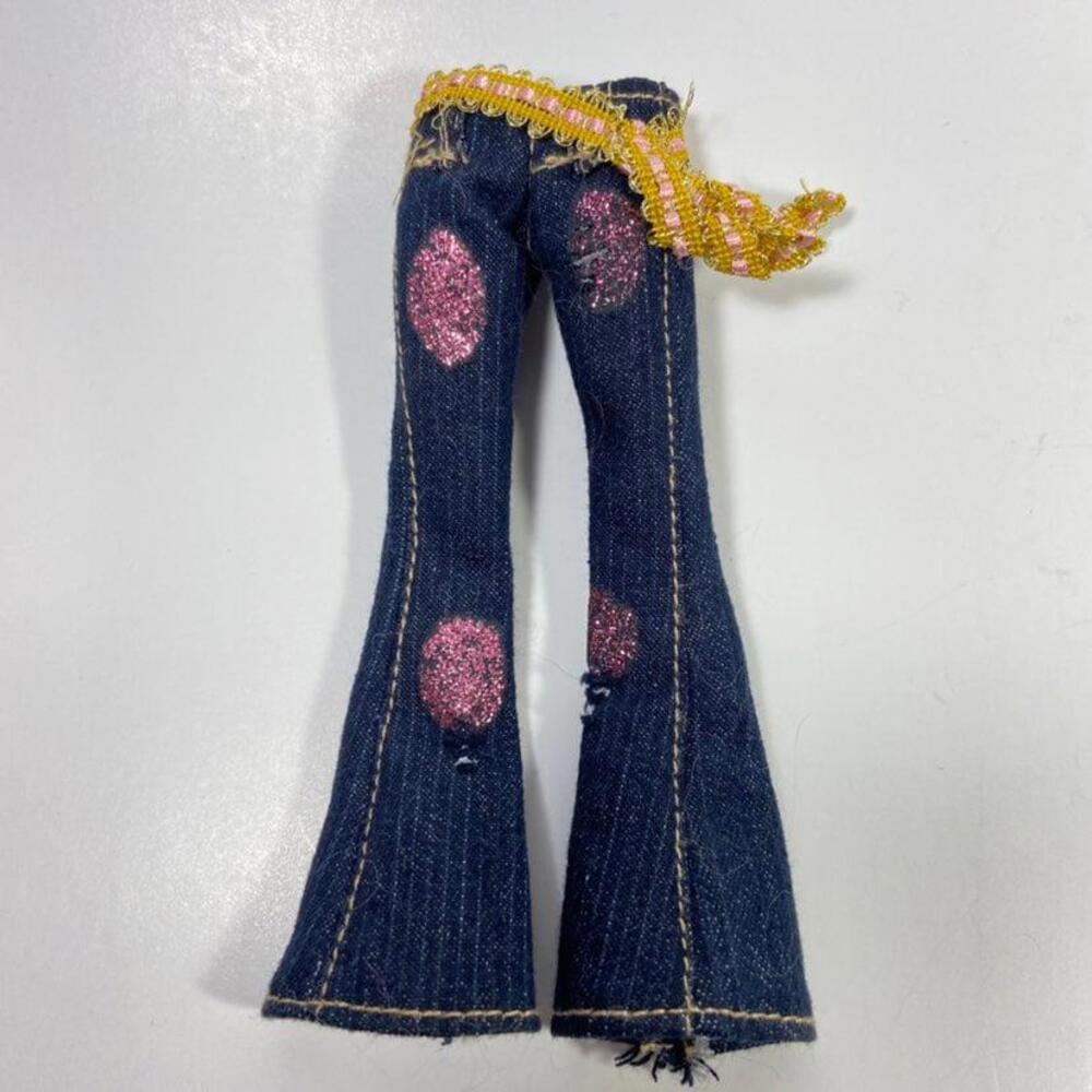 MGA Entertainment Bratz Nora Flower Girlz Doll Replacement Pants